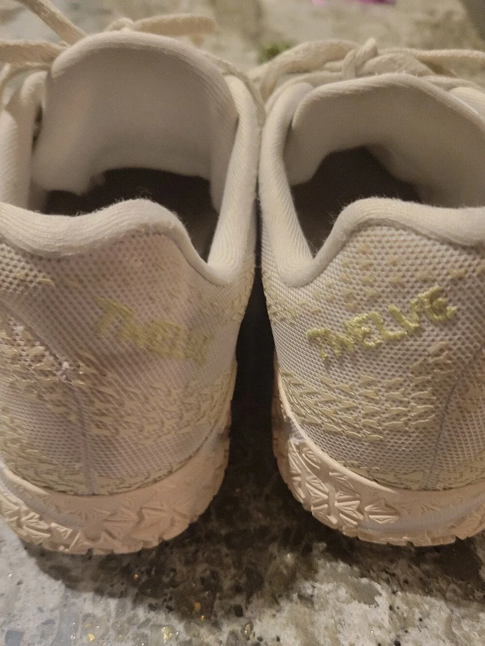 Nike minimal wear